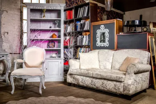 a guide to clearing the clutter out of your home